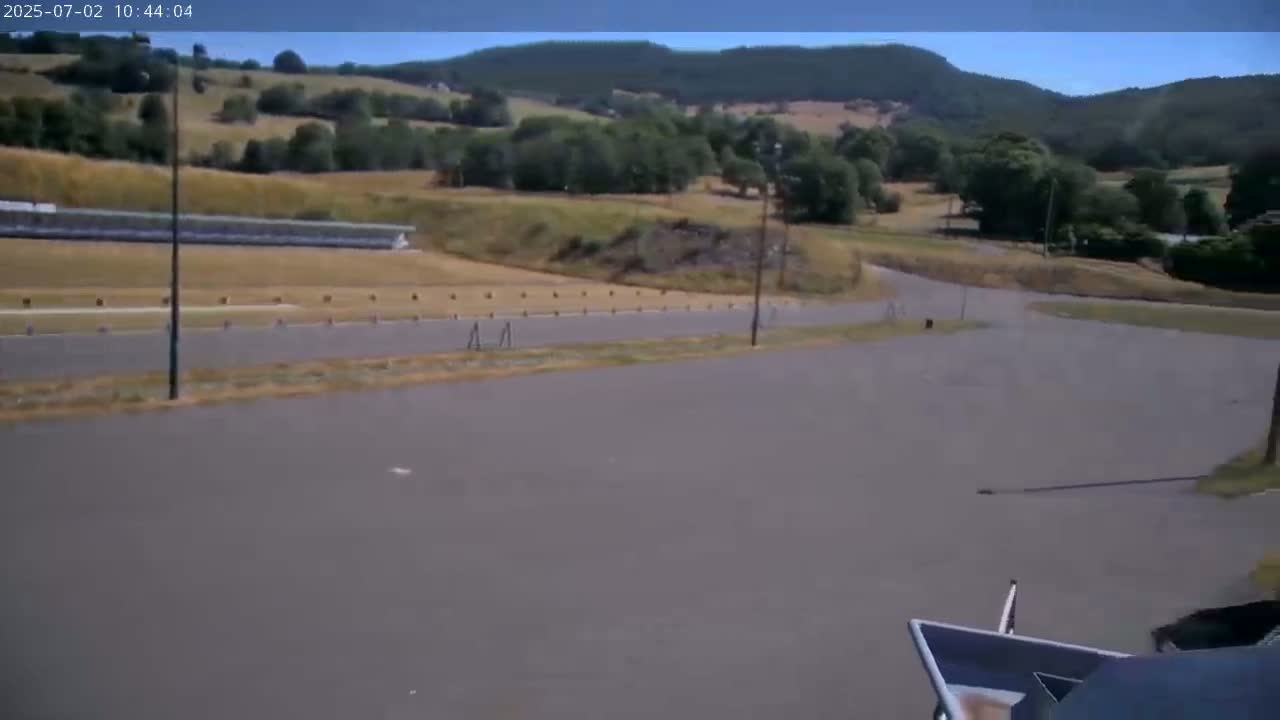 Haut-Valromey, Plateau de Retord, Stade de Biathlon Des Plans d'Hotonnes (Plans d'Hotonnes Biathlon Stadium) Live Cam - Belley, Ain, Auvergne-Rhône-Alpes, France