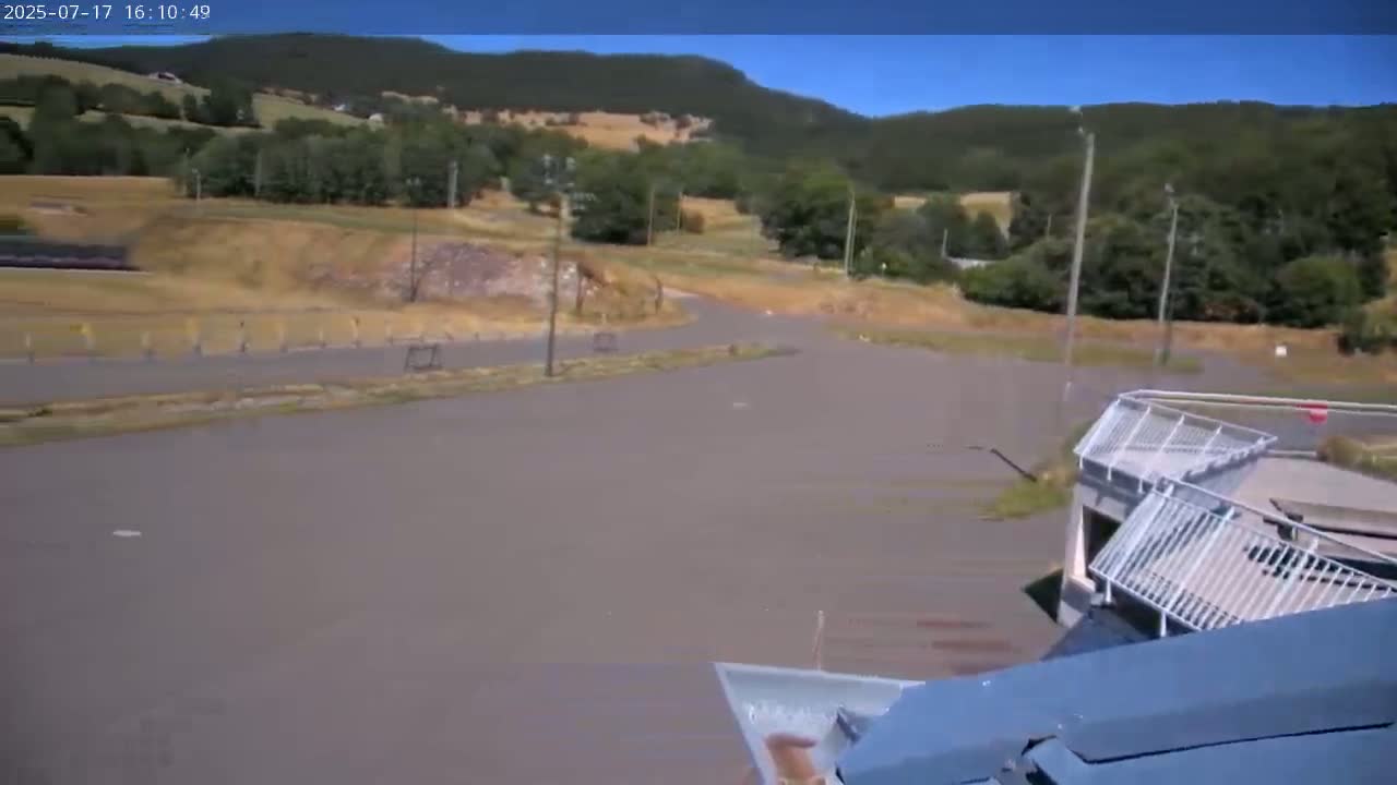 Haut-Valromey, Plateau de Retord, Stade de Biathlon Des Plans d'Hotonnes (Plans d'Hotonnes Biathlon Stadium) Live Cam - Belley, Ain, Auvergne-Rhône-Alpes, France