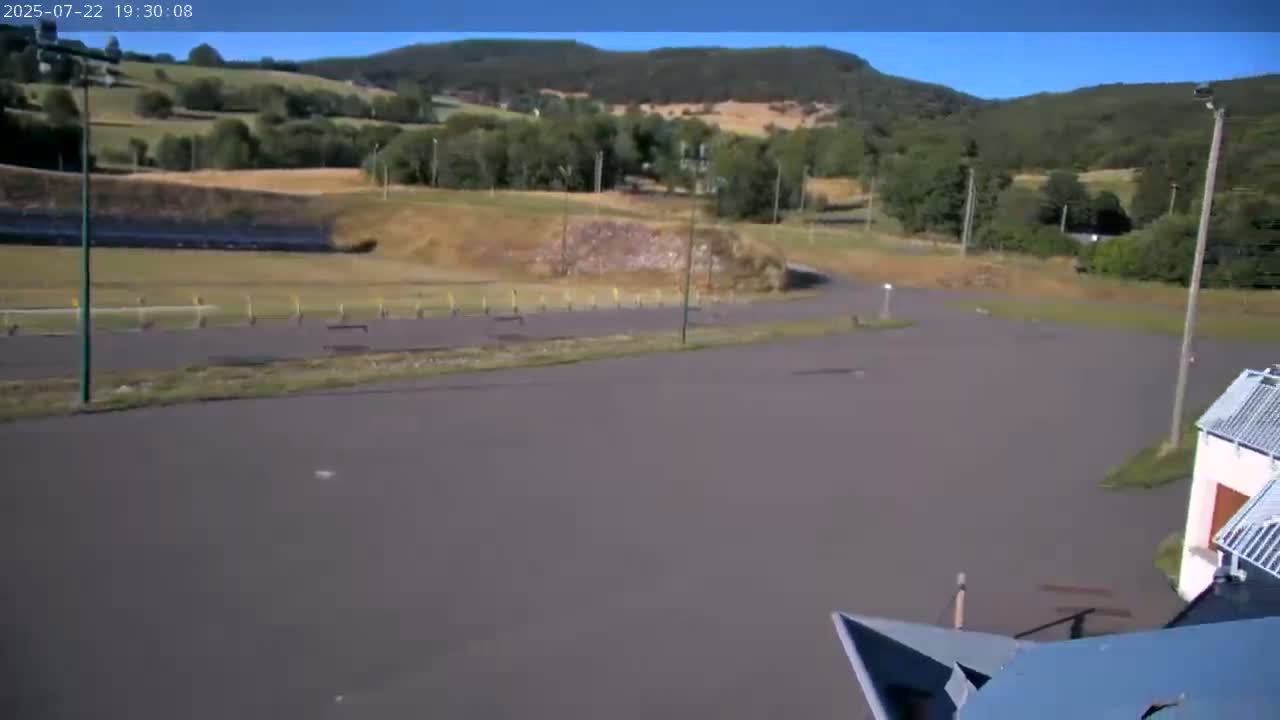 Haut-Valromey, Plateau de Retord, Stade de Biathlon Des Plans d'Hotonnes (Plans d'Hotonnes Biathlon Stadium) Live Cam - Belley, Ain, Auvergne-Rhône-Alpes, France