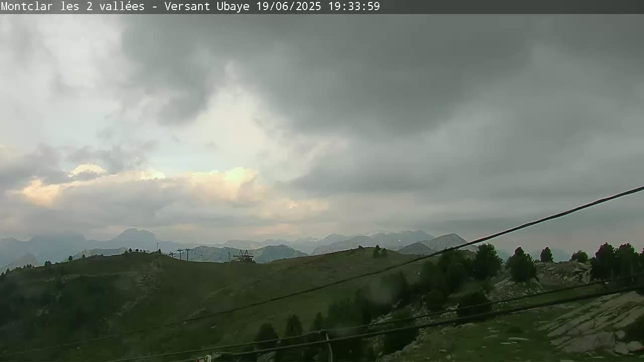 Saint Jaen, Montclar Summet Station les 2 Vallées ( Summit Station the 2 Valleys) & Fun Zone Live Cam - Digne-les-Bains, 	Alpes-de-Haute-Provence, Provence-Alpes-Côte d’Azur, France