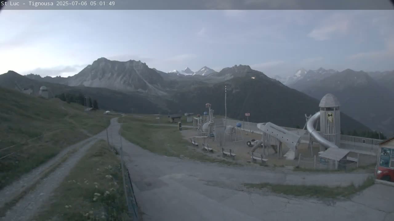 Saint Jaen, Montclar Summet Station les 2 Vallées ( Summit Station the 2 Valleys) & Fun Zone Live Cam - Digne-les-Bains, 	Alpes-de-Haute-Provence, Provence-Alpes-Côte d’Azur, France