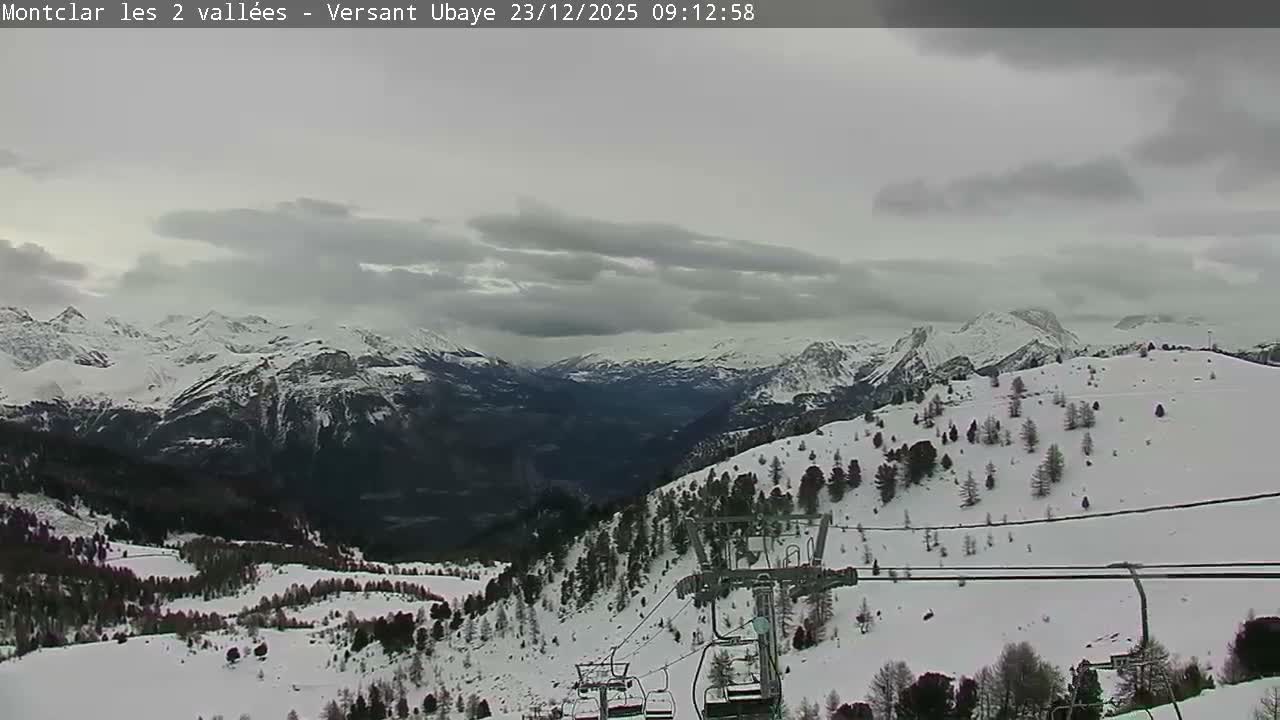 Saint Jaen, Montclar Summet Station les 2 Vallées ( Summit Station the 2 Valleys) & Fun Zone Live Cam - Digne-les-Bains, 	Alpes-de-Haute-Provence, Provence-Alpes-Côte d’Azur, France