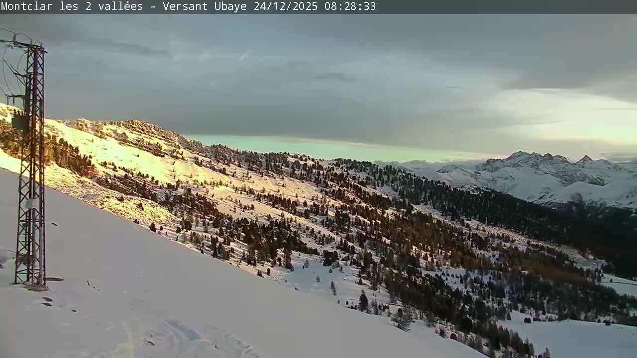 Saint Jaen, Montclar Summet Station les 2 Vallées ( Summit Station the 2 Valleys) & Fun Zone Live Cam - Digne-les-Bains, 	Alpes-de-Haute-Provence, Provence-Alpes-Côte d’Azur, France