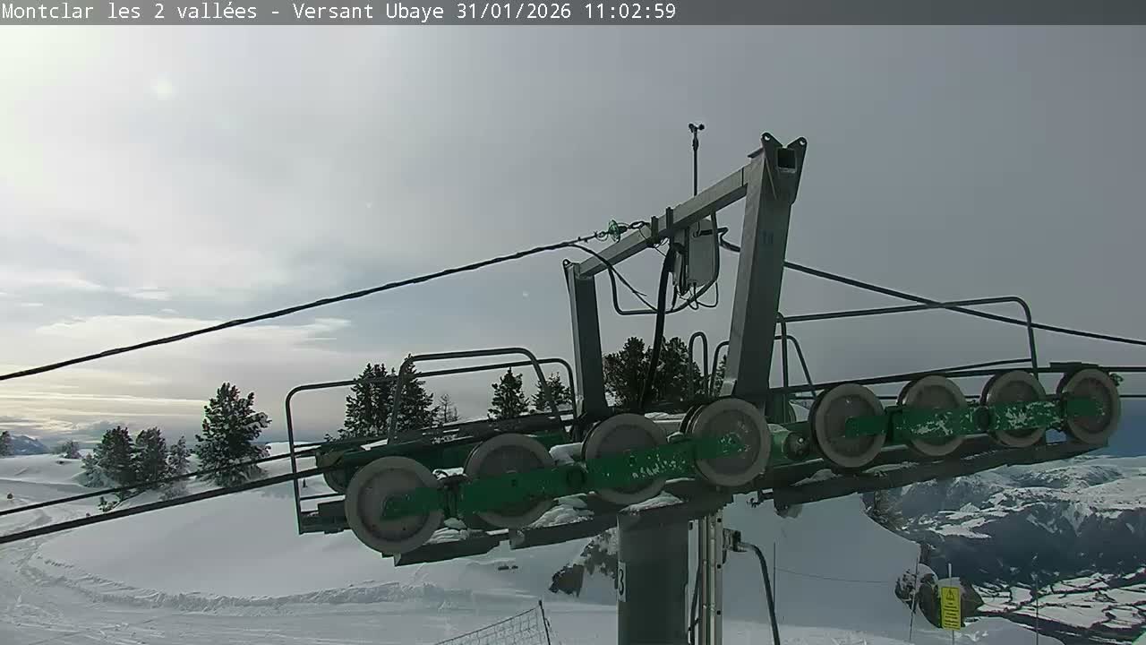 Saint Jaen, Montclar Summet Station les 2 Vallées ( Summit Station the 2 Valleys) & Fun Zone Live Cam - Digne-les-Bains, 	Alpes-de-Haute-Provence, Provence-Alpes-Côte d’Azur, France