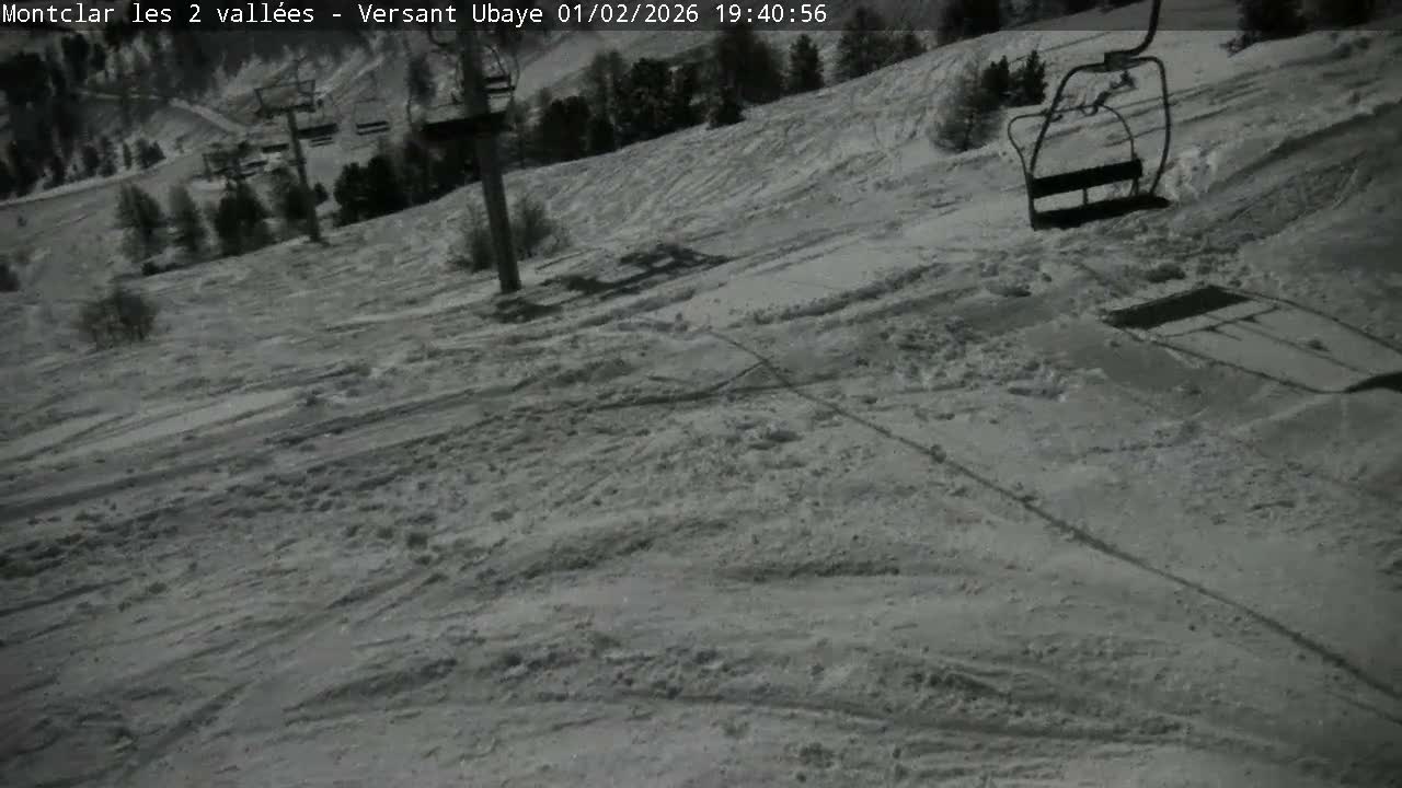 Saint Jaen, Montclar Summet Station les 2 Vallées ( Summit Station the 2 Valleys) & Fun Zone Live Cam - Digne-les-Bains, 	Alpes-de-Haute-Provence, Provence-Alpes-Côte d’Azur, France
