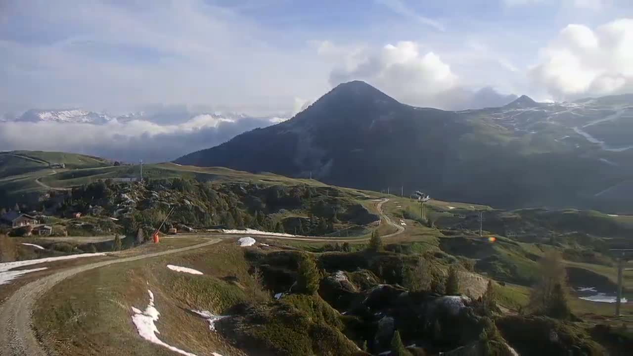 La Plagne Villages from  Bergerie 2184 m View Live Cam -  Bourg-Saint-Maurice, Savoie, Auvergne-Rhône-Alpes, France