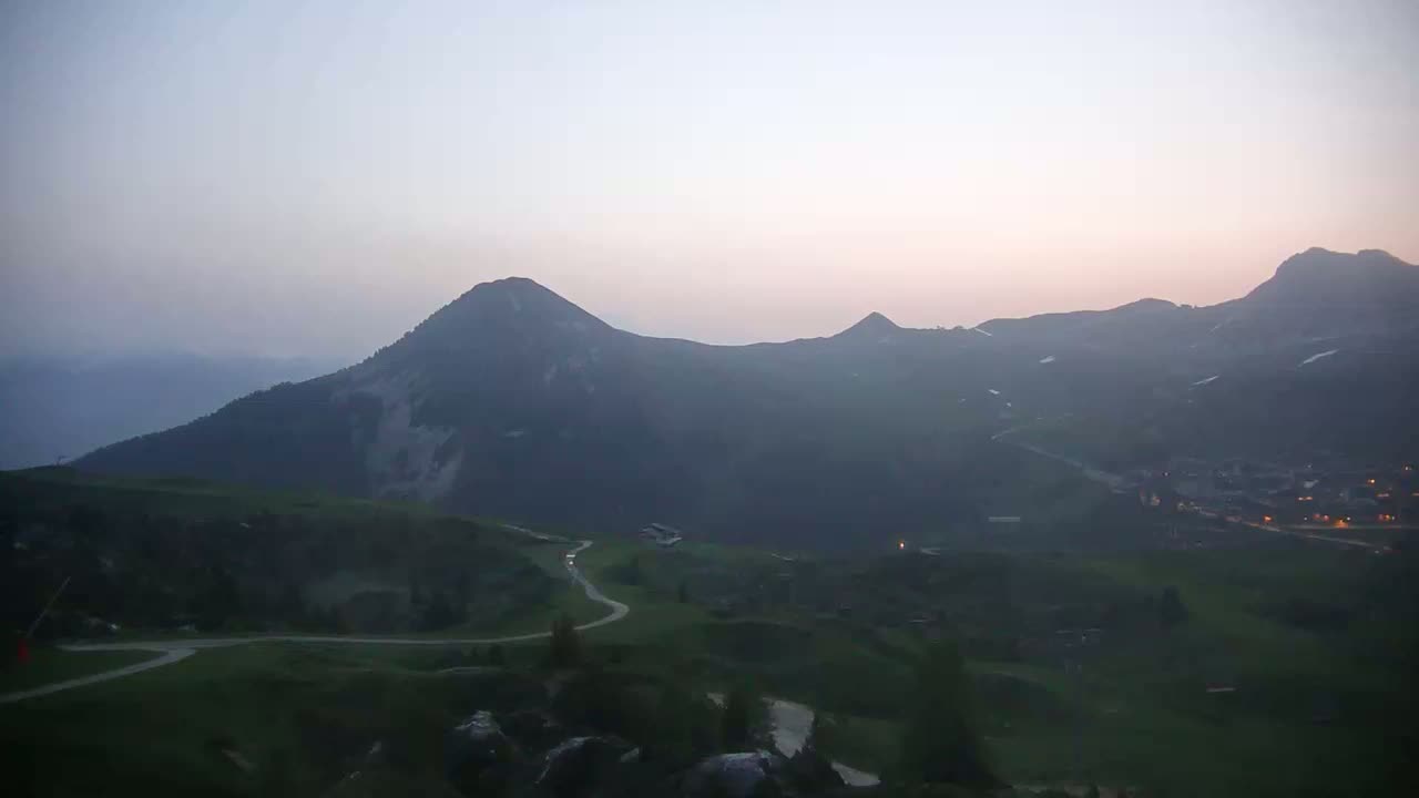 La Plagne Villages from  Bergerie 2184 m View Live Cam -  Bourg-Saint-Maurice, Savoie, Auvergne-Rhône-Alpes, France