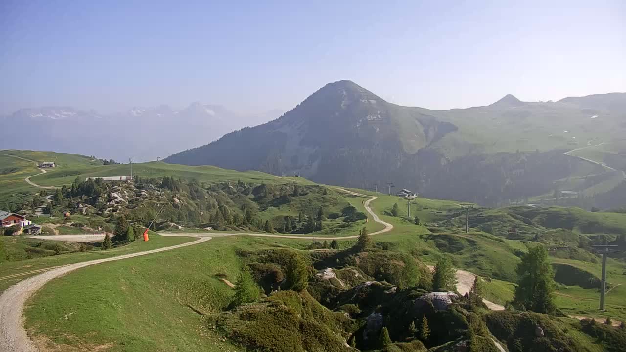 La Plagne Villages from  Bergerie 2184 m View Live Cam -  Bourg-Saint-Maurice, Savoie, Auvergne-Rhône-Alpes, France