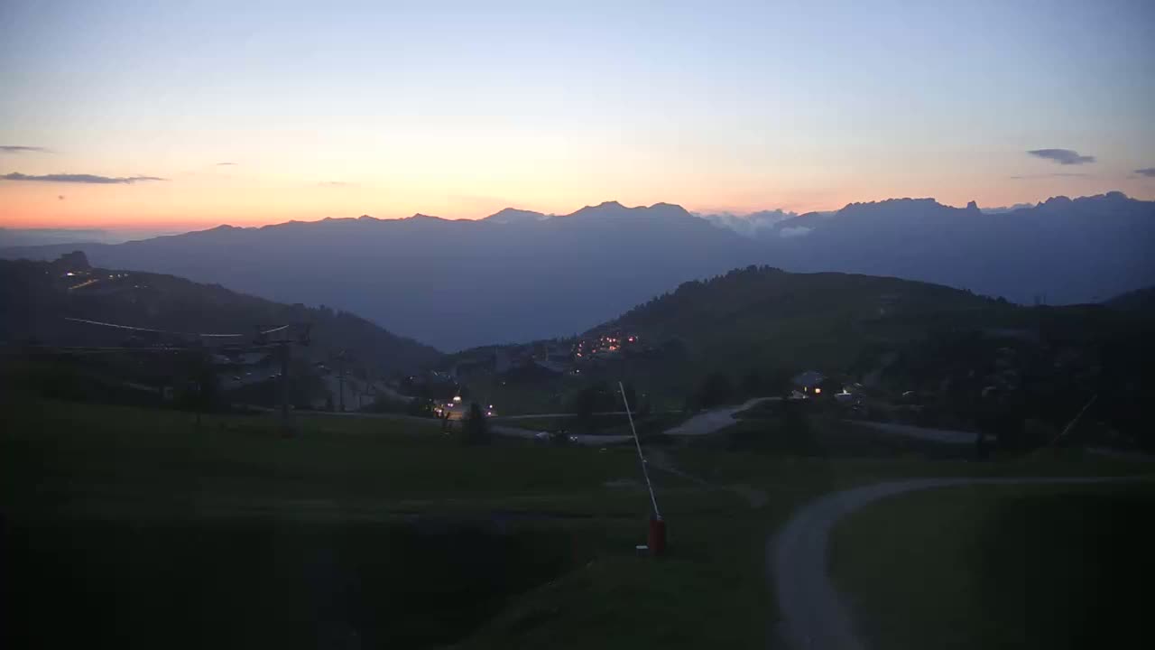 La Plagne Villages from  Bergerie 2184 m View Live Cam -  Bourg-Saint-Maurice, Savoie, Auvergne-Rhône-Alpes, France
