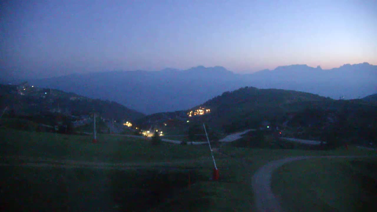 La Plagne Villages from  Bergerie 2184 m View Live Cam -  Bourg-Saint-Maurice, Savoie, Auvergne-Rhône-Alpes, France