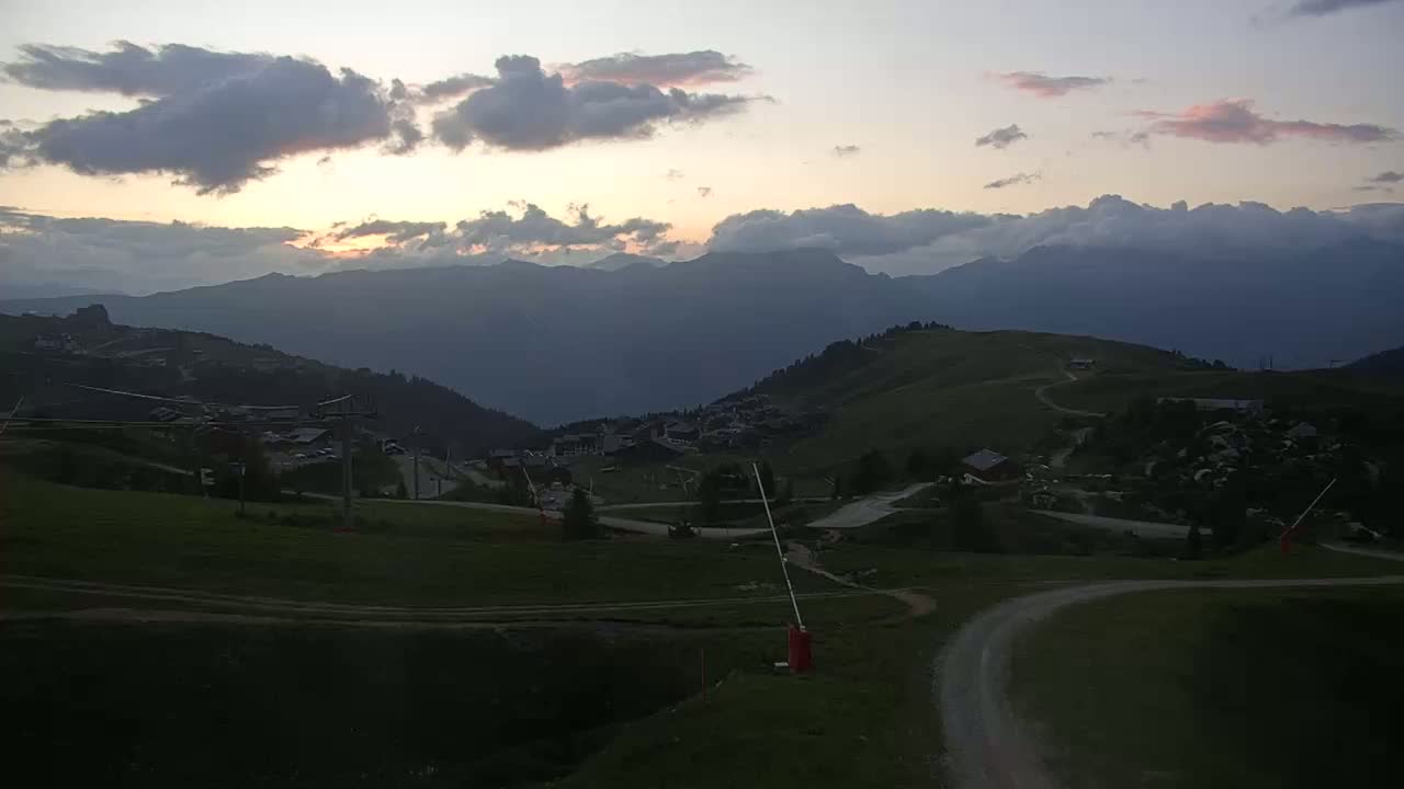 La Plagne Villages from  Bergerie 2184 m View Live Cam -  Bourg-Saint-Maurice, Savoie, Auvergne-Rhône-Alpes, France