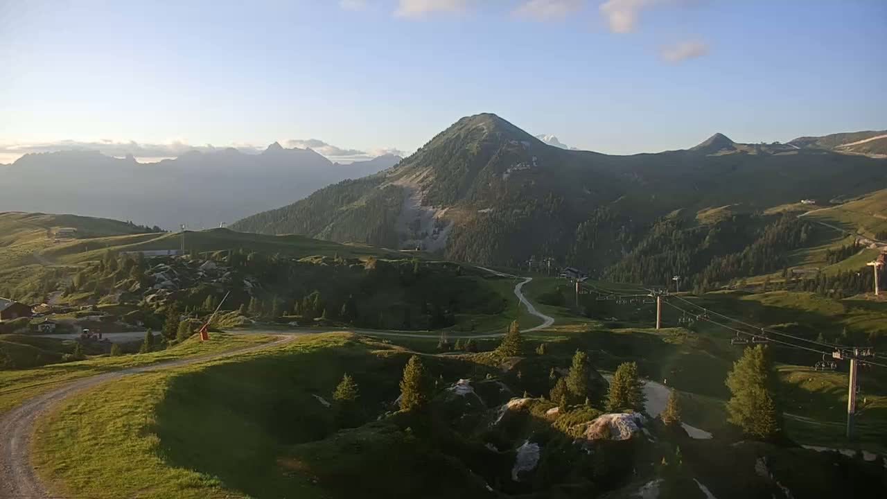 La Plagne Villages from  Bergerie 2184 m View Live Cam -  Bourg-Saint-Maurice, Savoie, Auvergne-Rhône-Alpes, France