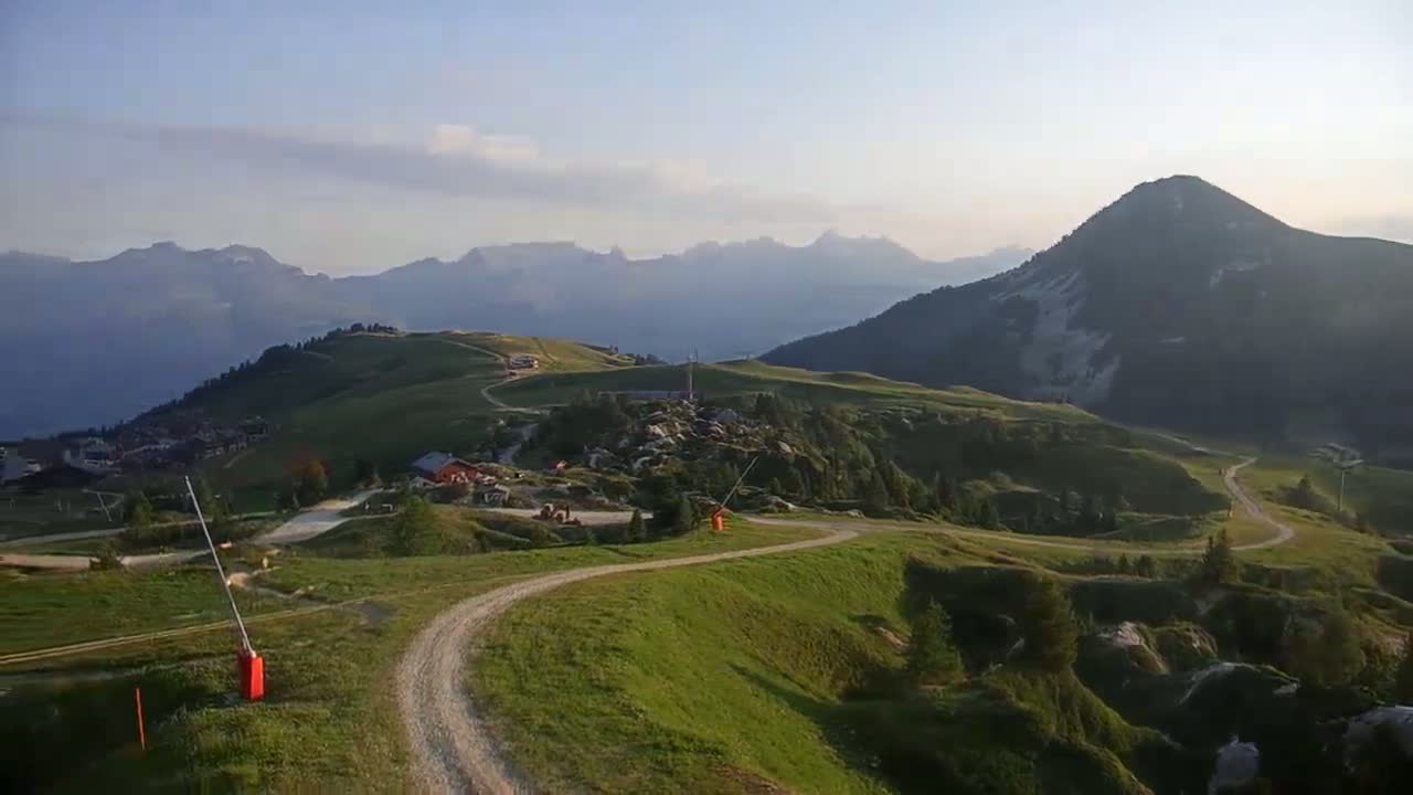 La Plagne Villages from  Bergerie 2184 m View Live Cam -  Bourg-Saint-Maurice, Savoie, Auvergne-Rhône-Alpes, France