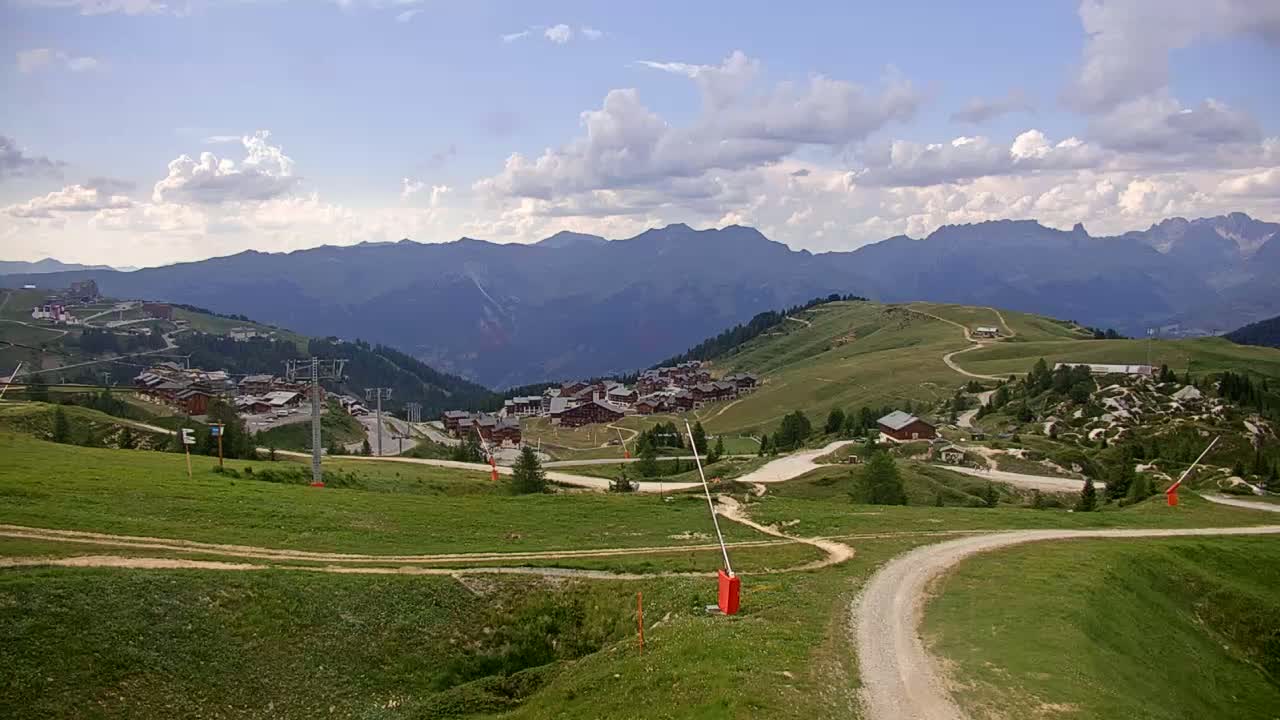 La Plagne Villages from  Bergerie 2184 m View Live Cam -  Bourg-Saint-Maurice, Savoie, Auvergne-Rhône-Alpes, France