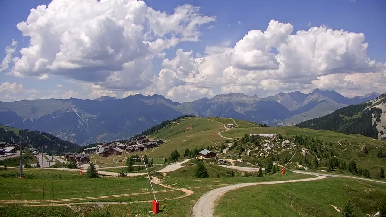 La Plagne Villages from  Bergerie 2184 m View Live Cam -  Bourg-Saint-Maurice, Savoie, Auvergne-Rhône-Alpes, France