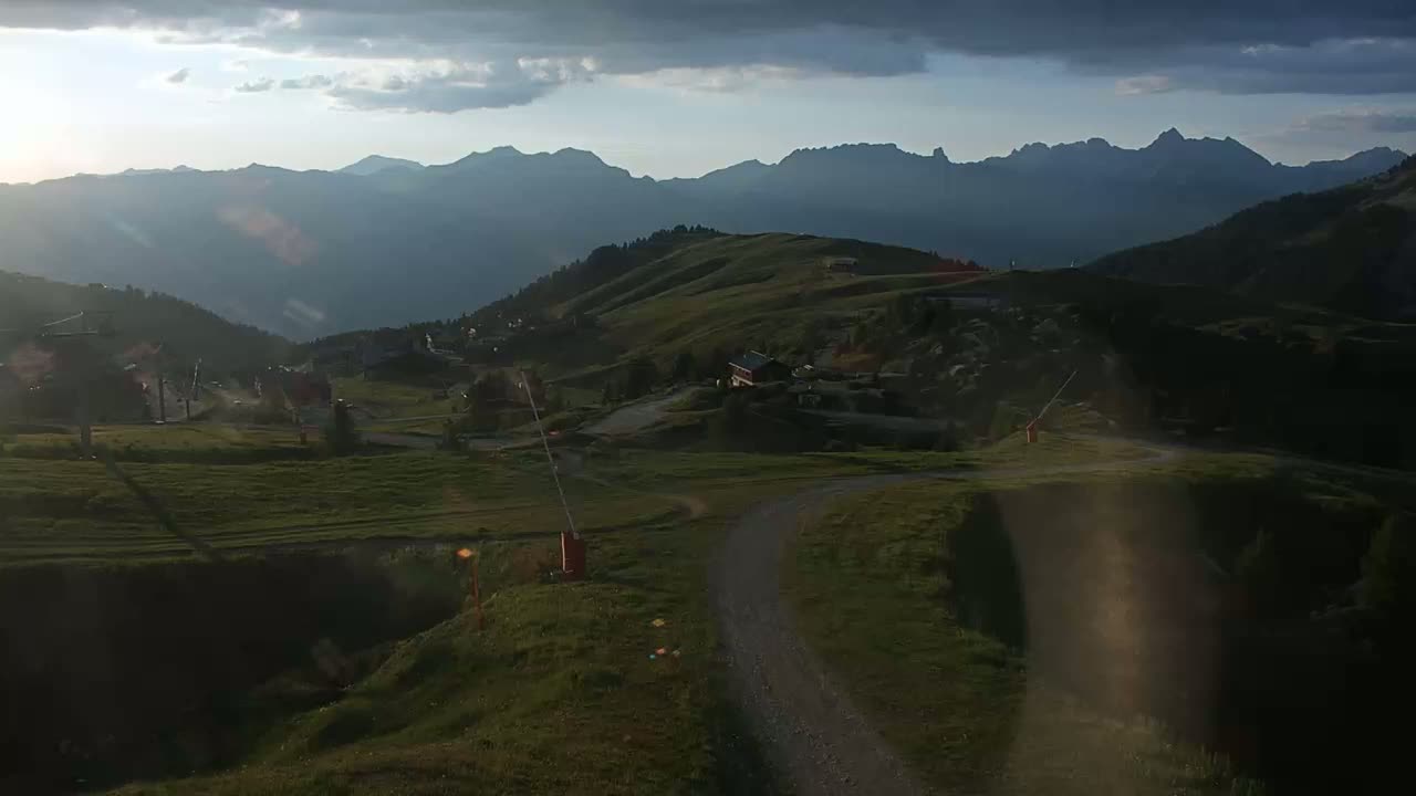 La Plagne Villages from  Bergerie 2184 m View Live Cam -  Bourg-Saint-Maurice, Savoie, Auvergne-Rhône-Alpes, France