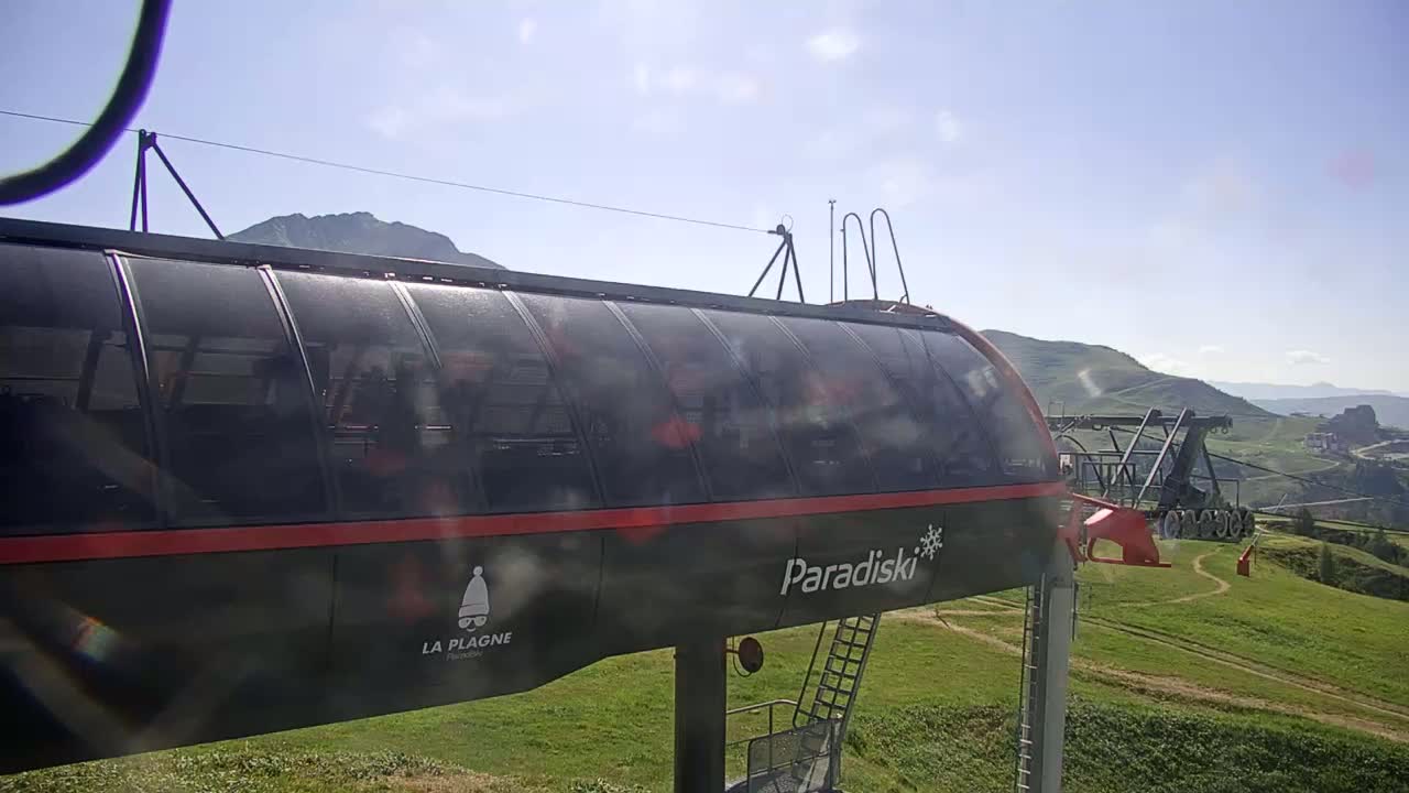 La Plagne Villages from  Bergerie 2184 m View Live Cam -  Bourg-Saint-Maurice, Savoie, Auvergne-Rhône-Alpes, France