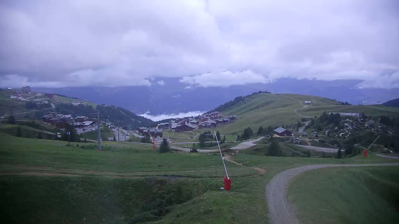 La Plagne Villages from  Bergerie 2184 m View Live Cam -  Bourg-Saint-Maurice, Savoie, Auvergne-Rhône-Alpes, France