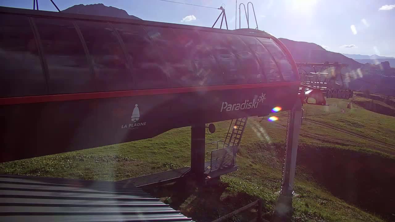 La Plagne Villages from  Bergerie 2184 m View Live Cam -  Bourg-Saint-Maurice, Savoie, Auvergne-Rhône-Alpes, France