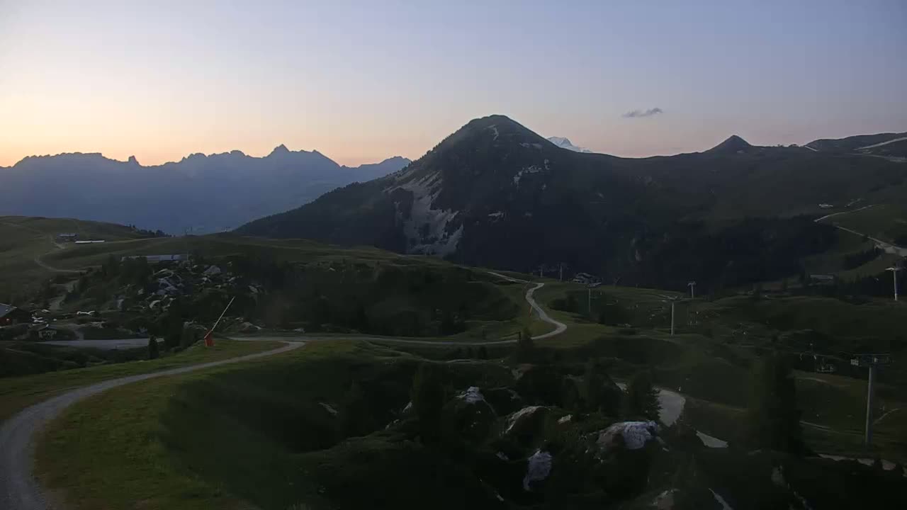 La Plagne Villages from  Bergerie 2184 m View Live Cam -  Bourg-Saint-Maurice, Savoie, Auvergne-Rhône-Alpes, France