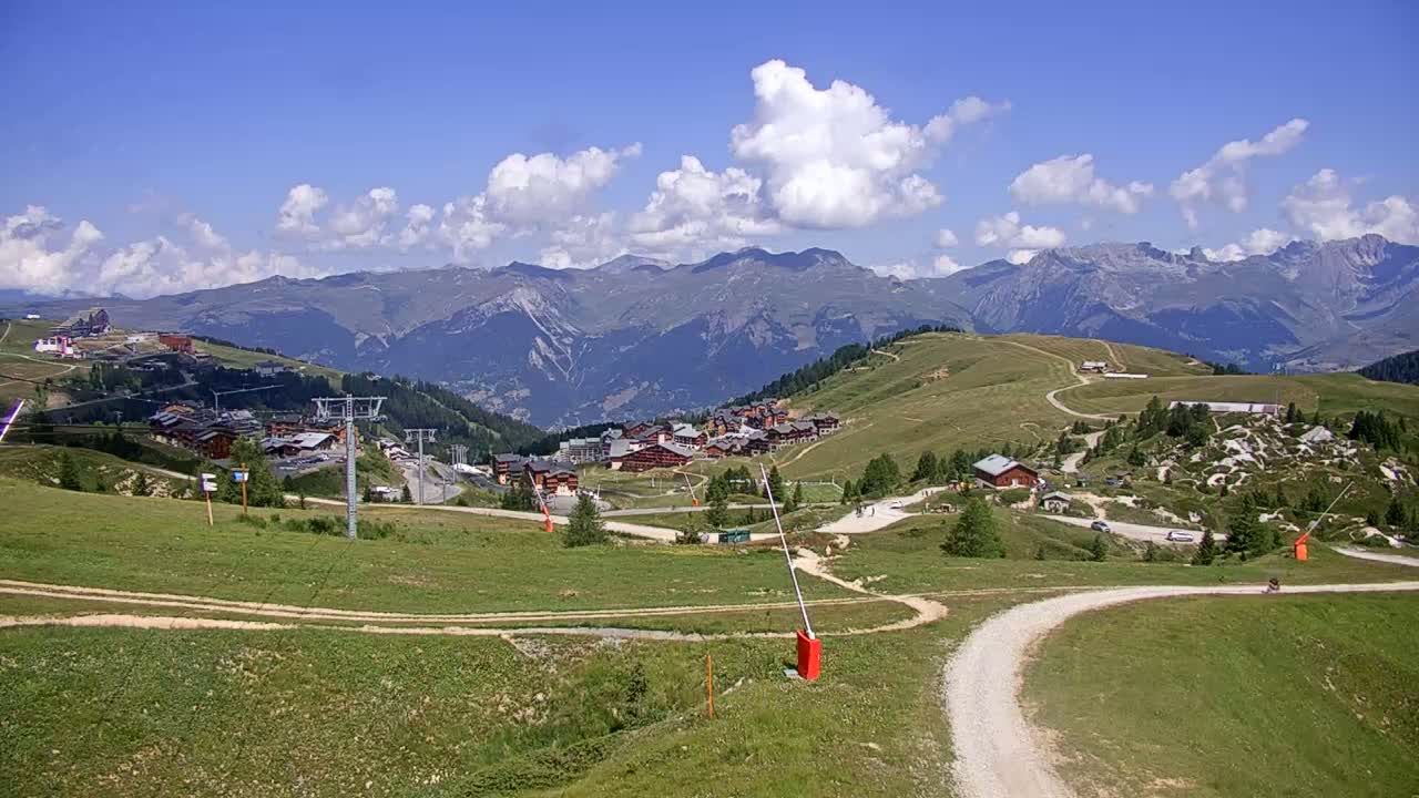 La Plagne Villages from  Bergerie 2184 m View Live Cam -  Bourg-Saint-Maurice, Savoie, Auvergne-Rhône-Alpes, France
