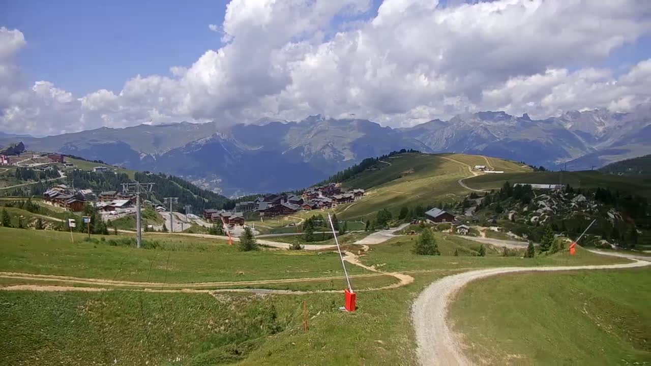 La Plagne Villages from  Bergerie 2184 m View Live Cam -  Bourg-Saint-Maurice, Savoie, Auvergne-Rhône-Alpes, France