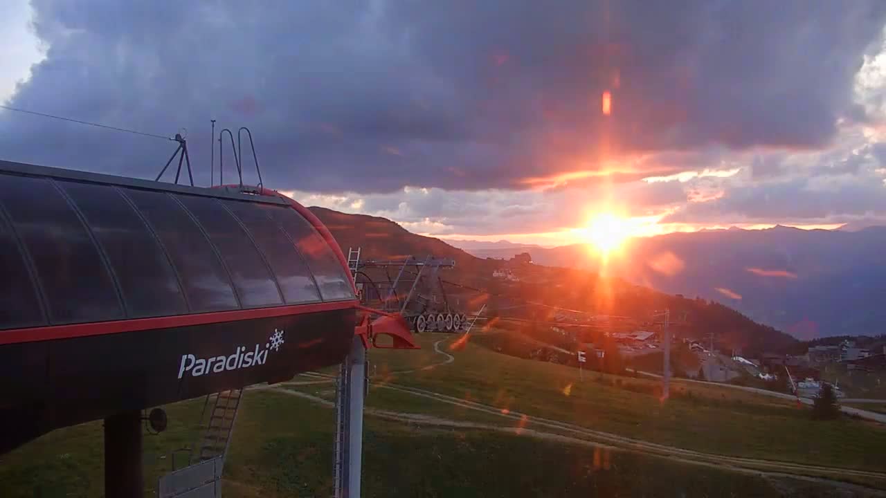La Plagne Villages from  Bergerie 2184 m View Live Cam -  Bourg-Saint-Maurice, Savoie, Auvergne-Rhône-Alpes, France