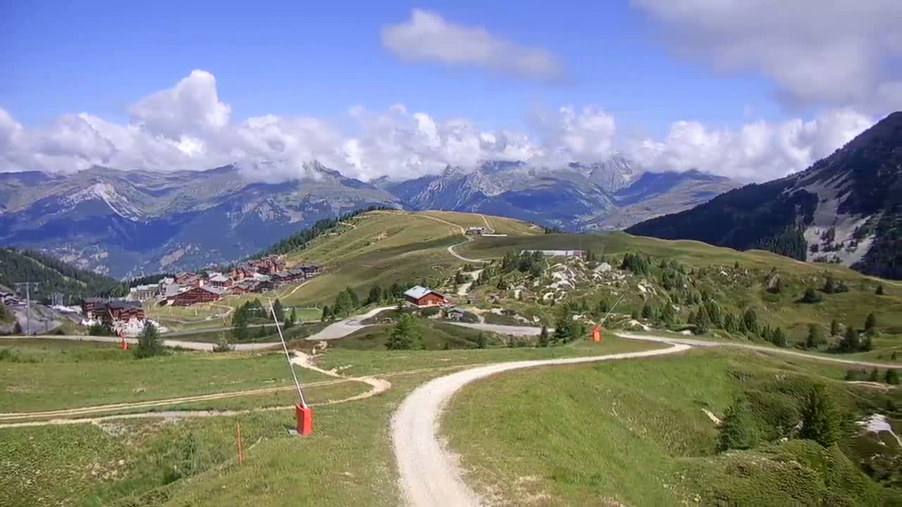 La Plagne Villages from  Bergerie 2184 m View Live Cam -  Bourg-Saint-Maurice, Savoie, Auvergne-Rhône-Alpes, France