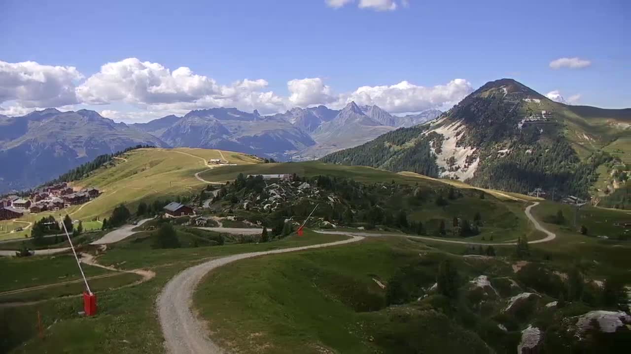 La Plagne Villages from  Bergerie 2184 m View Live Cam -  Bourg-Saint-Maurice, Savoie, Auvergne-Rhône-Alpes, France