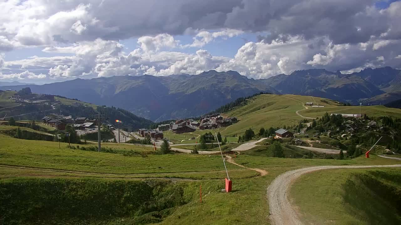 La Plagne Villages from  Bergerie 2184 m View Live Cam -  Bourg-Saint-Maurice, Savoie, Auvergne-Rhône-Alpes, France