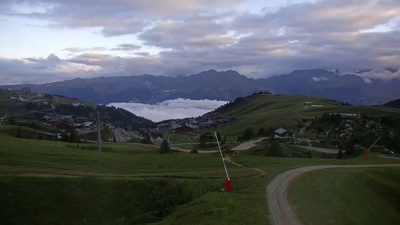 La Plagne Villages from  Bergerie 2184 m View Live Cam -  Bourg-Saint-Maurice, Savoie, Auvergne-Rhône-Alpes, France