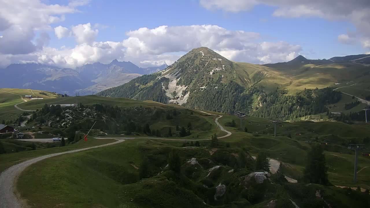 La Plagne Villages from  Bergerie 2184 m View Live Cam -  Bourg-Saint-Maurice, Savoie, Auvergne-Rhône-Alpes, France