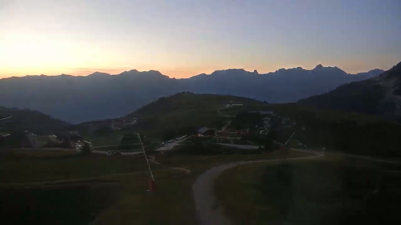 La Plagne Villages from  Bergerie 2184 m View Live Cam -  Bourg-Saint-Maurice, Savoie, Auvergne-Rhône-Alpes, France