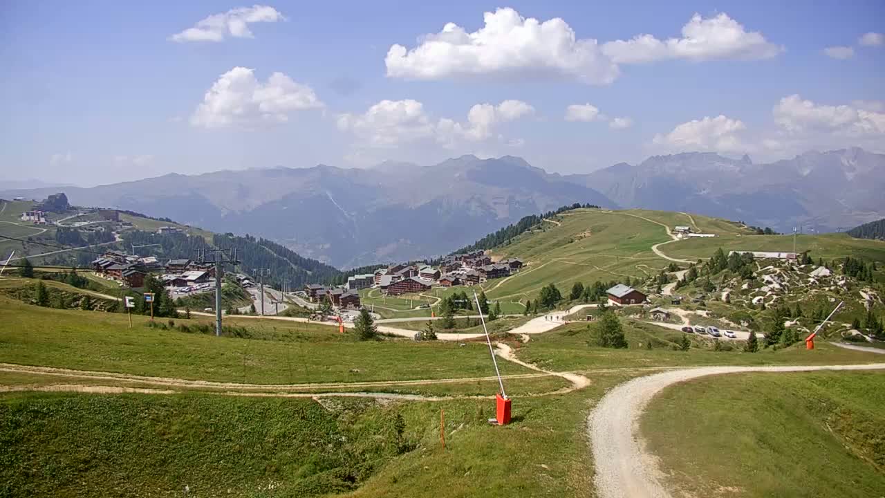 La Plagne Villages from  Bergerie 2184 m View Live Cam -  Bourg-Saint-Maurice, Savoie, Auvergne-Rhône-Alpes, France