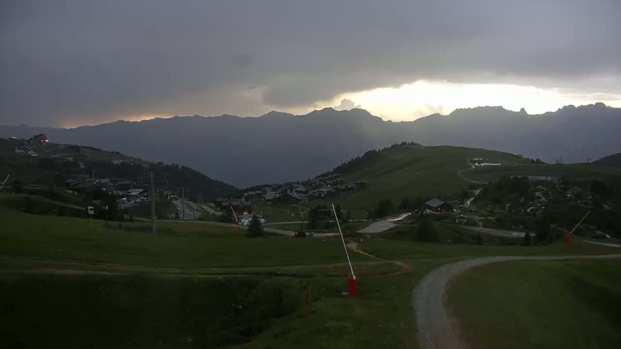 La Plagne Villages from  Bergerie 2184 m View Live Cam -  Bourg-Saint-Maurice, Savoie, Auvergne-Rhône-Alpes, France
