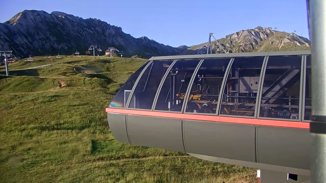 La Plagne Villages from  Bergerie 2184 m View Live Cam -  Bourg-Saint-Maurice, Savoie, Auvergne-Rhône-Alpes, France
