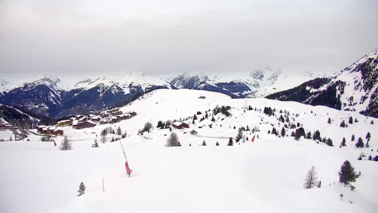 La Plagne Villages from  Bergerie 2184 m View Live Cam -  Bourg-Saint-Maurice, Savoie, Auvergne-Rhône-Alpes, France