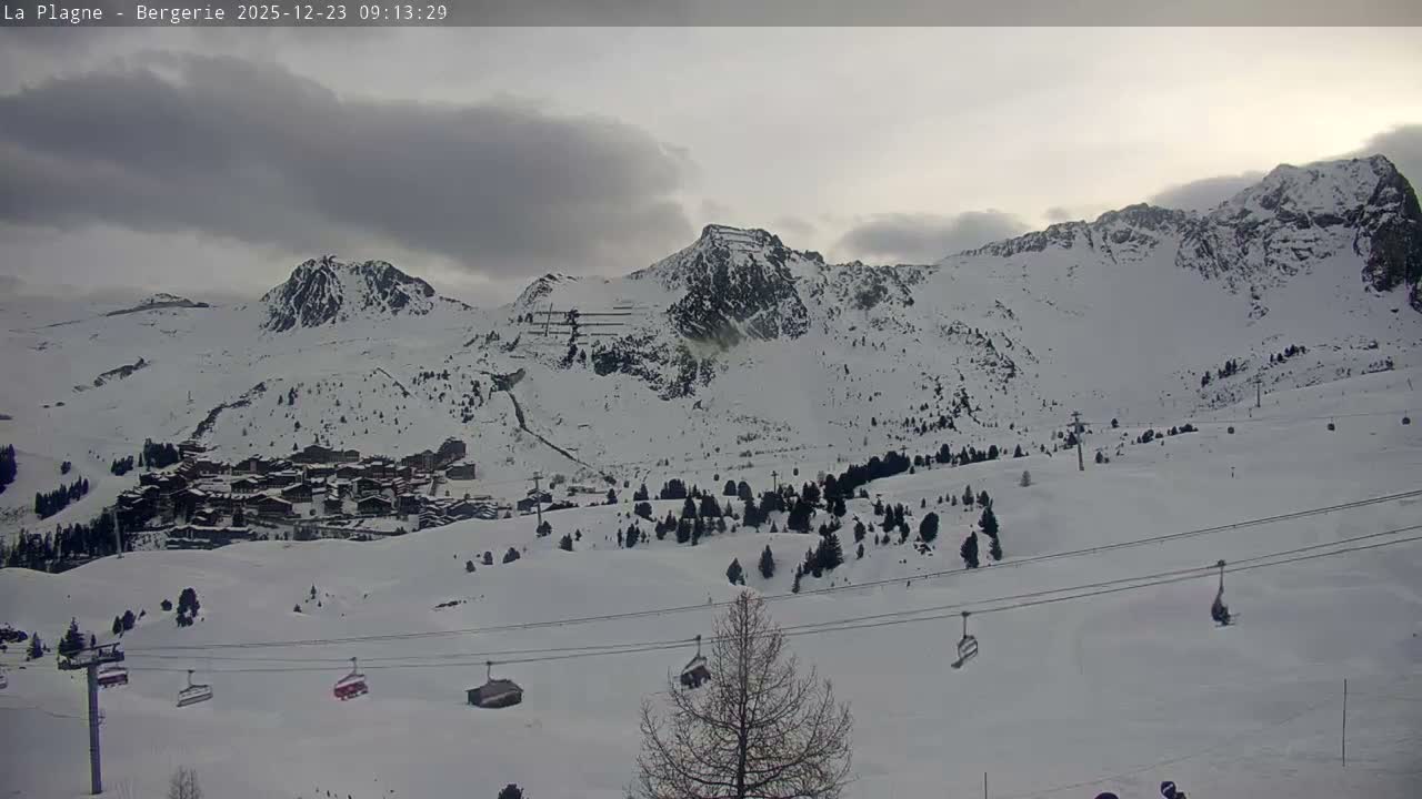 La Plagne Villages from  Bergerie 2184 m View Live Cam -  Bourg-Saint-Maurice, Savoie, Auvergne-Rhône-Alpes, France