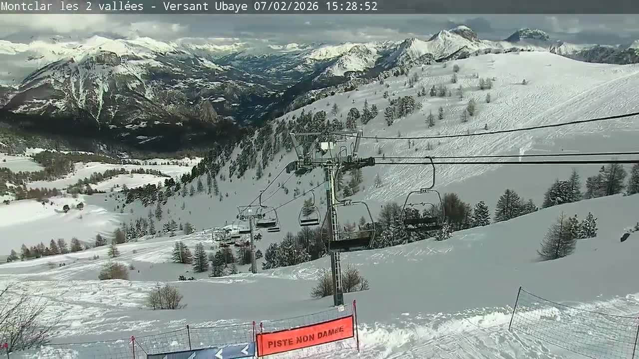 La Plagne Villages from  Bergerie 2184 m View Live Cam -  Bourg-Saint-Maurice, Savoie, Auvergne-Rhône-Alpes, France