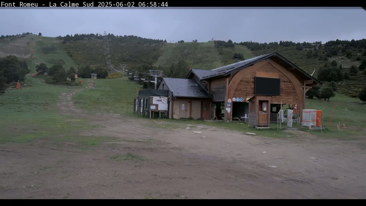 Font Romeu, Refuge de Calme Area North View Live Cam - Prades, Pyrenees-Orientales, Occitanie, France