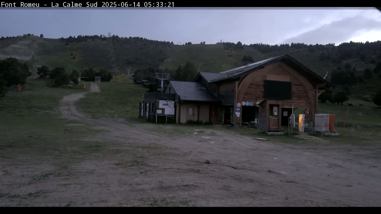 Font Romeu, Refuge de Calme Area North View Live Cam - Prades, Pyrenees-Orientales, Occitanie, France