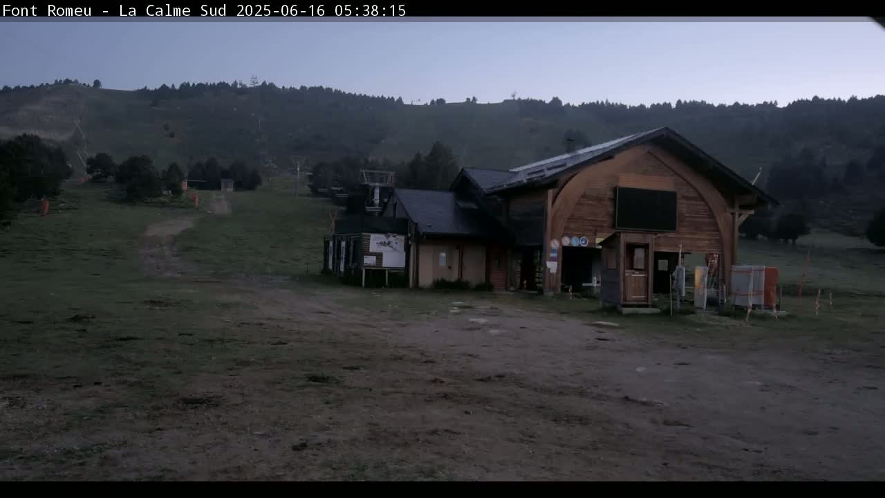 Font Romeu, Refuge de Calme Area North View Live Cam - Prades, Pyrenees-Orientales, Occitanie, France