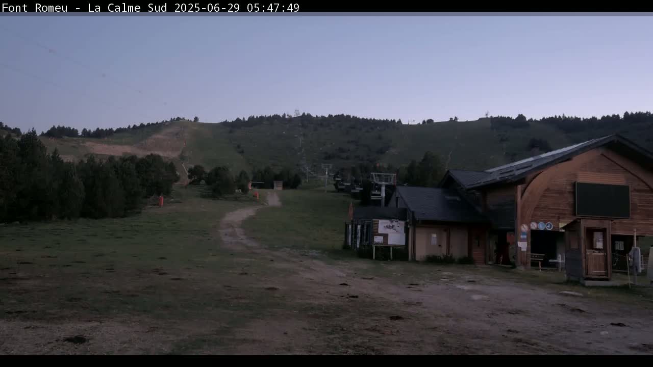 Font Romeu, Refuge de Calme Area North View Live Cam - Prades, Pyrenees-Orientales, Occitanie, France