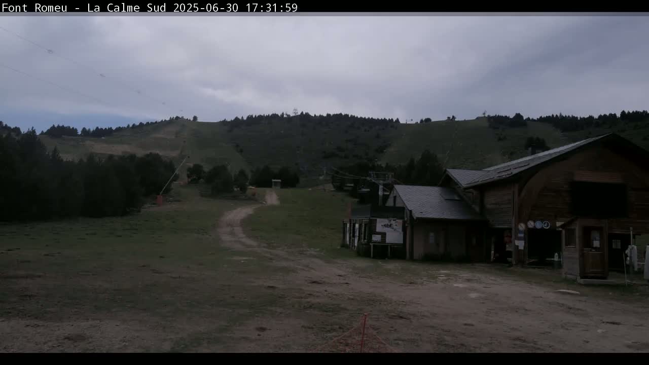 Font Romeu, Refuge de Calme Area North View Live Cam - Prades, Pyrenees-Orientales, Occitanie, France