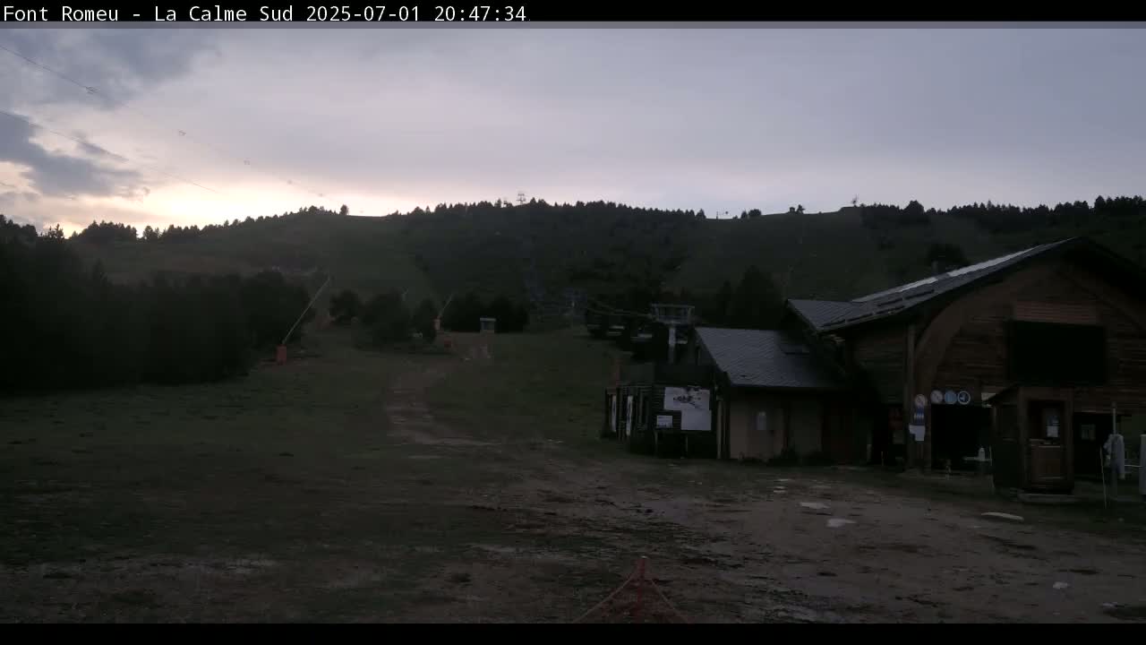 Font Romeu, Refuge de Calme Area North View Live Cam - Prades, Pyrenees-Orientales, Occitanie, France
