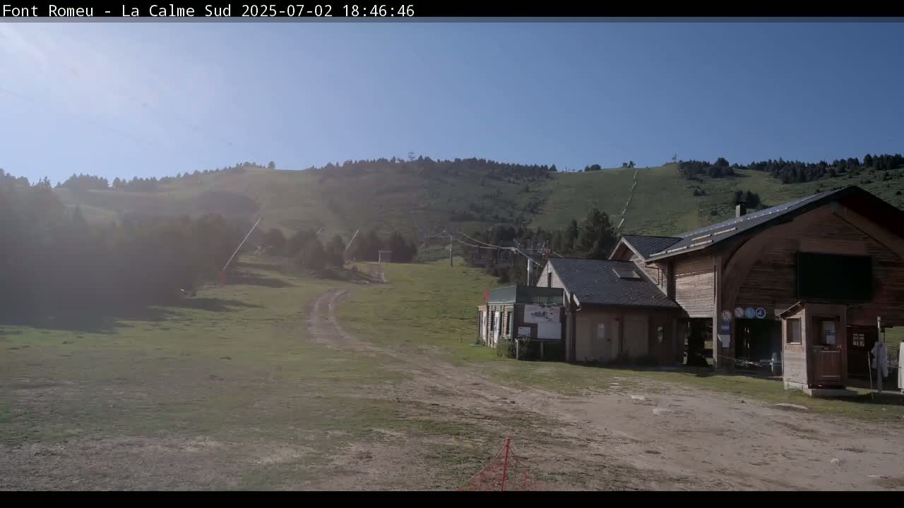 Font Romeu, Refuge de Calme Area North View Live Cam - Prades, Pyrenees-Orientales, Occitanie, France