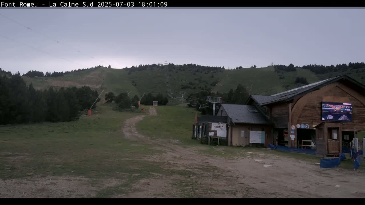 Font Romeu, Refuge de Calme Area North View Live Cam - Prades, Pyrenees-Orientales, Occitanie, France