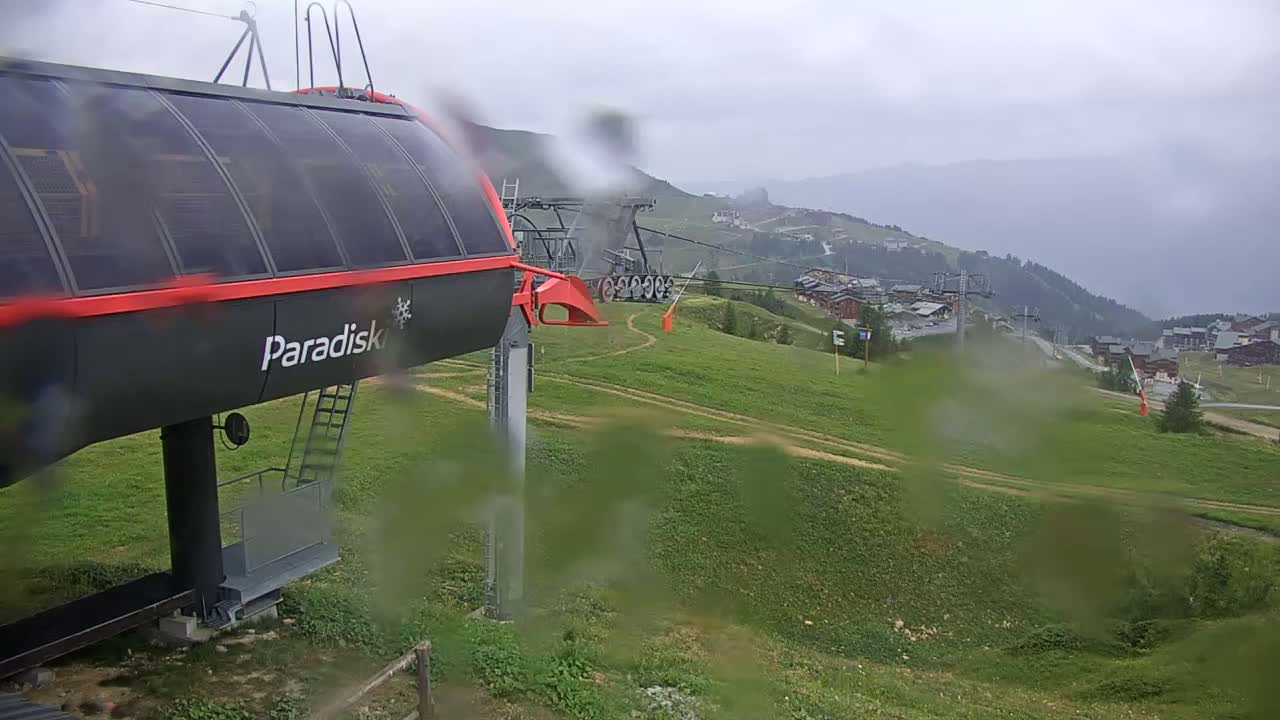 Font Romeu, Refuge de Calme Area North View Live Cam - Prades, Pyrenees-Orientales, Occitanie, France