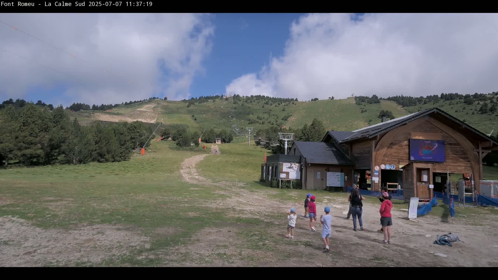 Font Romeu, Refuge de Calme Area North View Live Cam - Prades, Pyrenees-Orientales, Occitanie, France