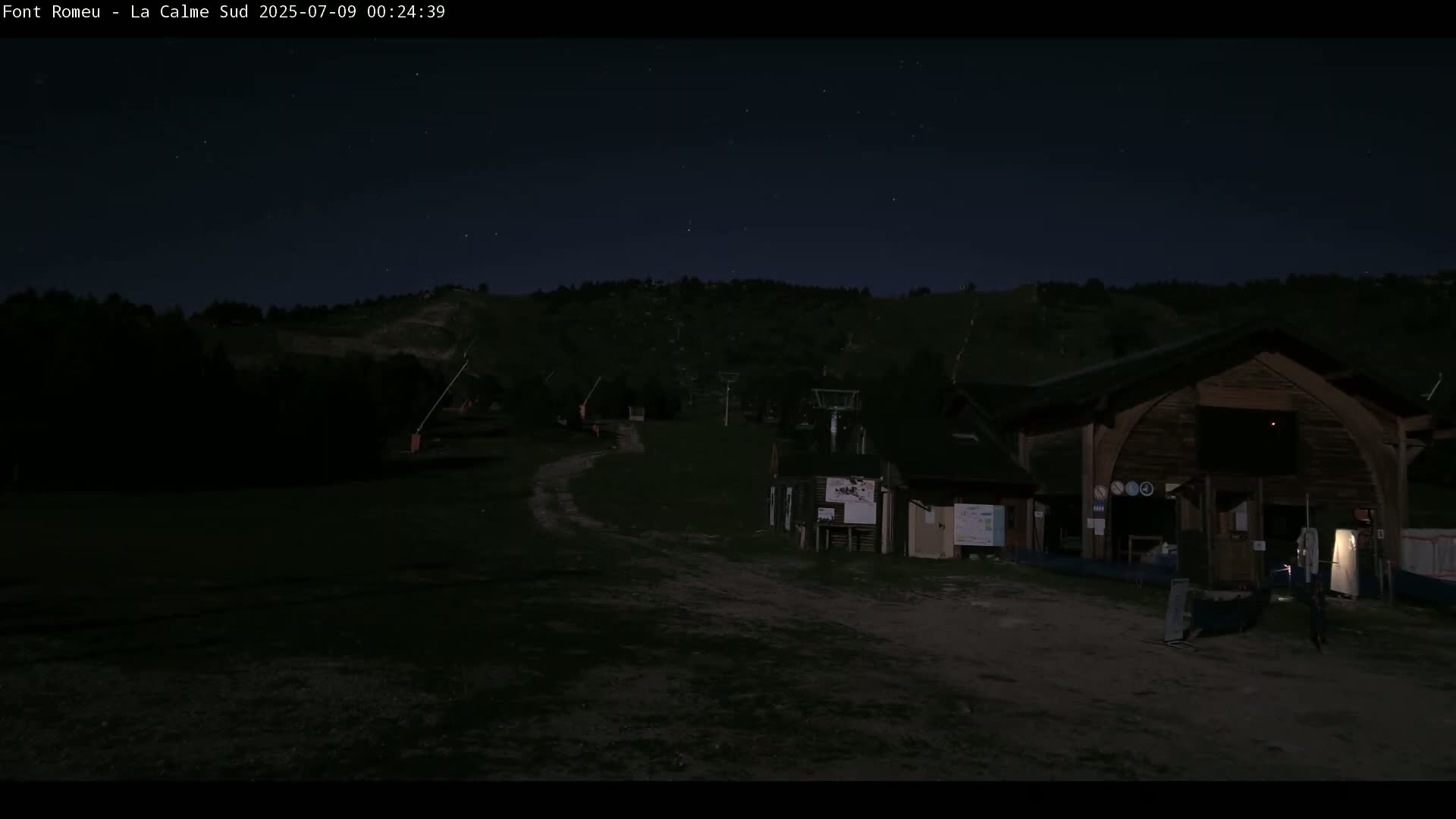 Font Romeu, Refuge de Calme Area North View Live Cam - Prades, Pyrenees-Orientales, Occitanie, France